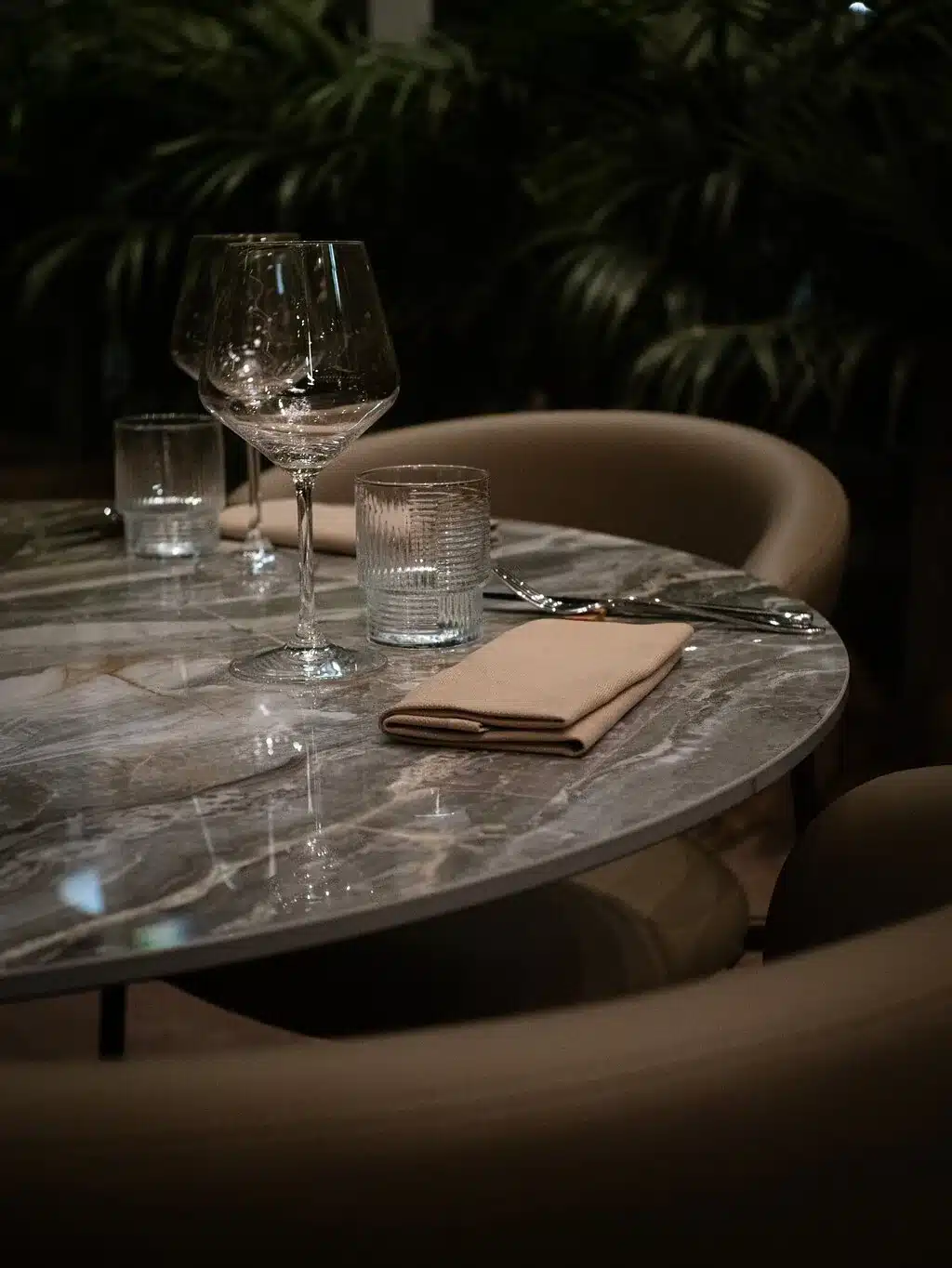 Sala interna del ristorante Nomad Milano
