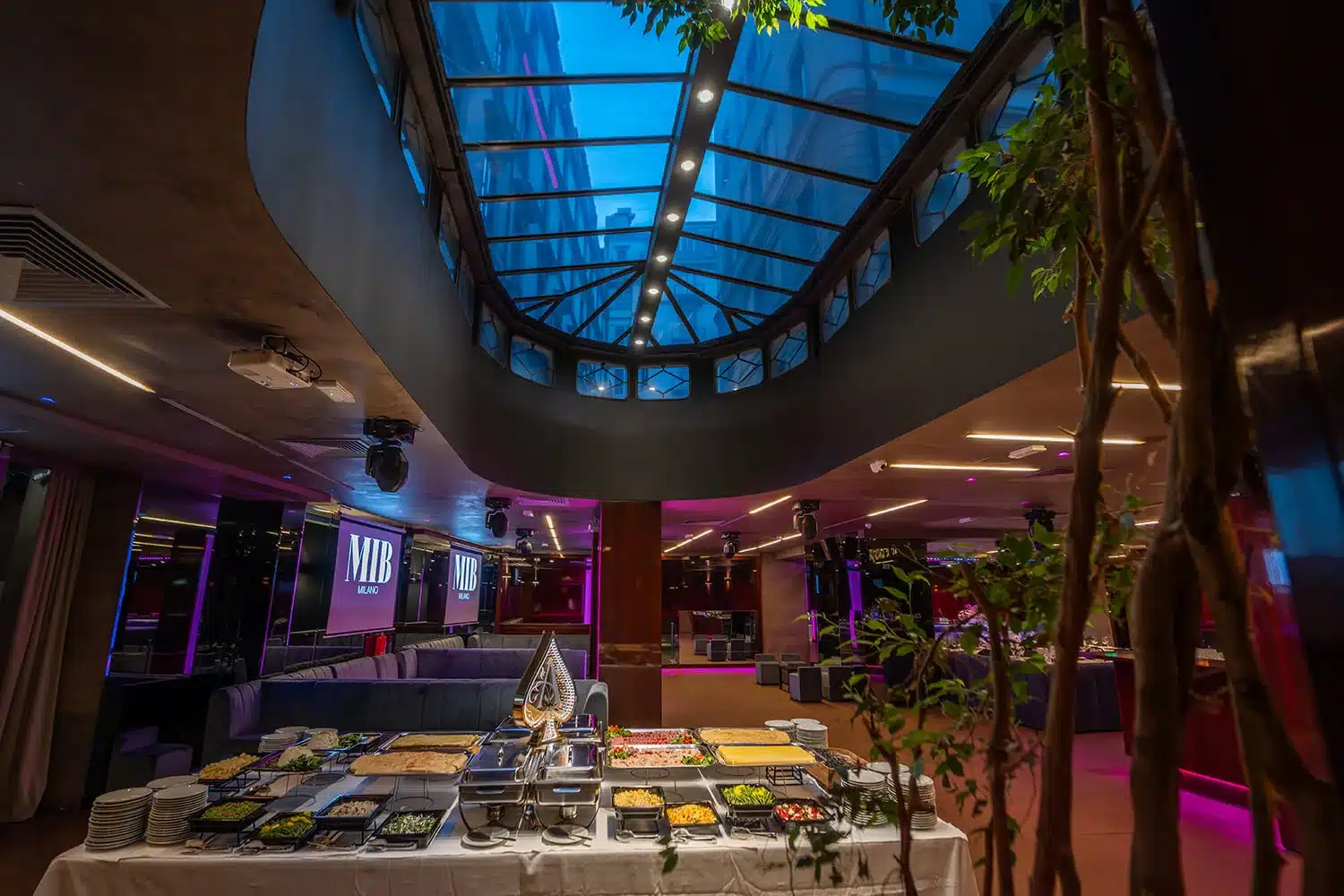 Allestimento della location MIB Milano