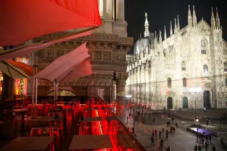 Terrazza Duomo 21 Milano con vista sul centro città